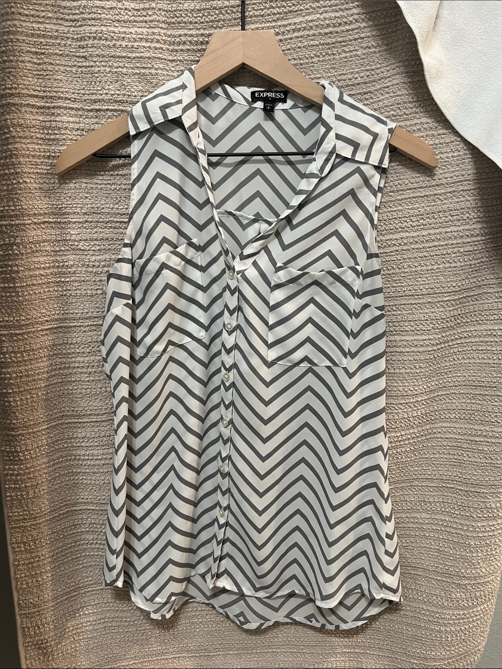 Express sleeveless portofino tank S